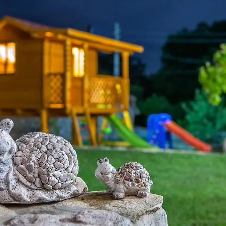 къща за приятели недкови Villa