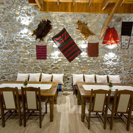 Villa къща за приятели недкови