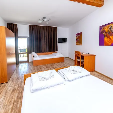 Villa къща за приятели недкови