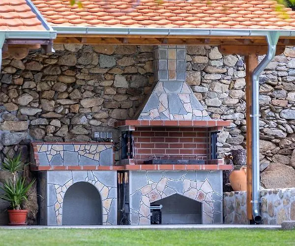 къща за приятели недкови ヴィラ