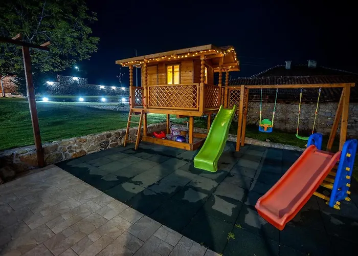 Villa къща за приятели недкови