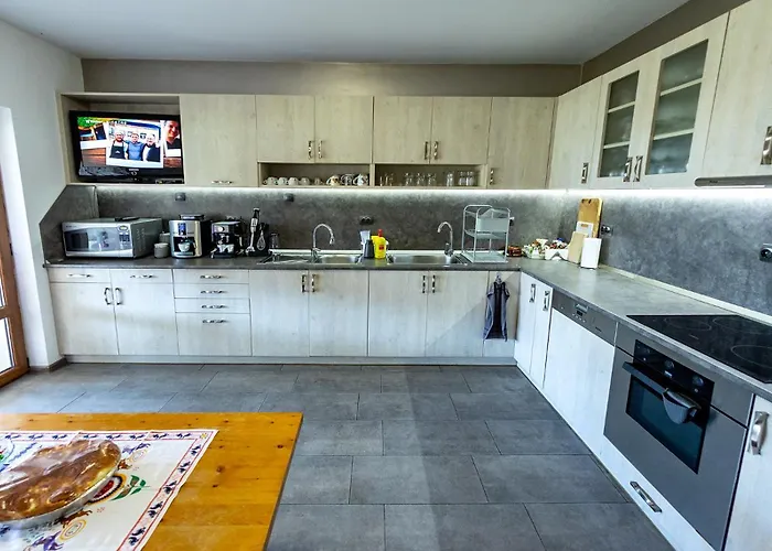 къща за приятели недкови