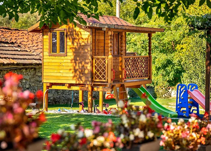 къща за приятели недкови *